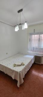Piso céntrico 3 dormitorios con 2 baños cerca de la feria - Albacete - 2