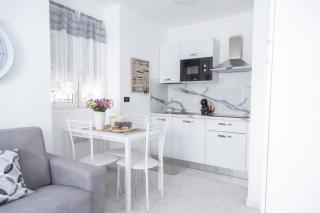 Casa Liri Sanremo -centrale, moderna, 5min spiaggia, Ariston- - Sanremo - 0