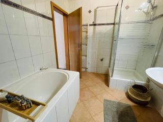 gemütlich*Nespresso*Netflix*Arbeitsplatz*Parkplatz - Duisburgo - 2
