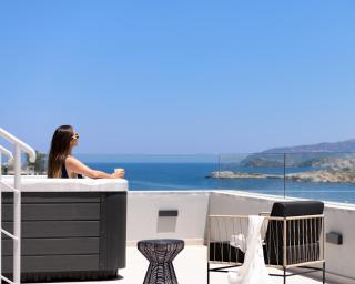 ViveVerde Villa, featuring 3 Pools - Walking distance to Beach & Shops, By ThinkVilla - Balíon - 8