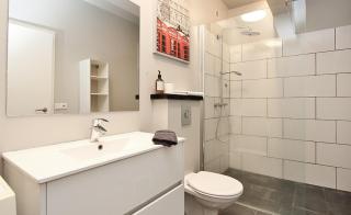 LL Properties - H99 Main Street Stay - 1