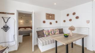 Hillside Retreat - 6