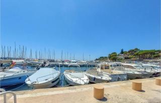 Awesome Apartment In Carqueiranne - Carqueiranne - 9