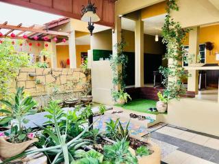 Batu Pahat Santalia Pool Villa 4BR 1k4Q 12~16px - 3