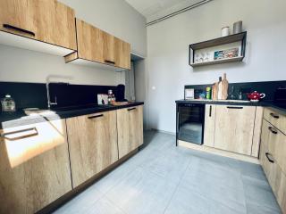 "Le Général" Appartement prestige proche gare, haut-de-gamme, avec billard et parking privé, by PRIMO C0NCIERGERIE - Nevers - 1