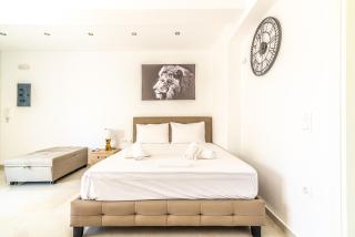 Elegant Suite 3 Near the Beach - Ayía Marína - 0