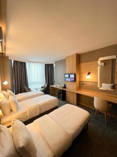 Royal Mass Airport Business Hotel - 4