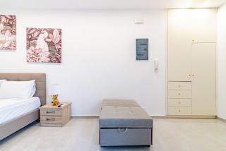 Elegant Suite 4 Near the Beach - Ayía Marína - 1