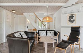 5 Bedroom Stunning Home In Blåvand - Blåvand - 8