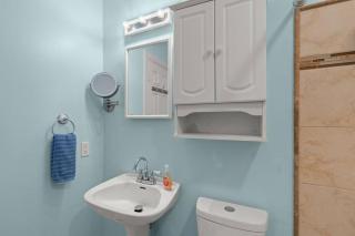 Cozy Home Across from Base, Close to Airport & Beaches - 6