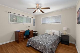 Cozy Home Across from Base, Close to Airport & Beaches - 2