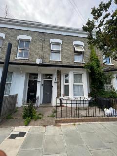 Sterne Street - 5