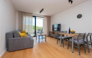 Cozy Apartment In Makarska With Wifi - Makarska - 9