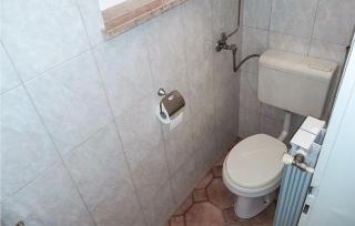 Cozy Apartment In Ika With Kitchen - 6