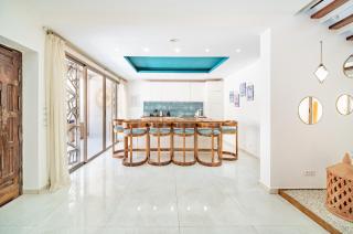 Villa White High-Standing - Breakfast - 1