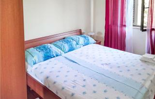 Cozy Apartment In Ika With Kitchen - 3