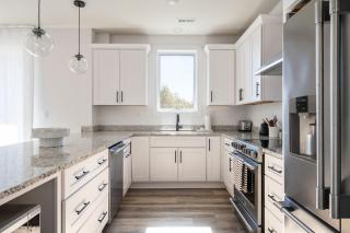 Piedmont Place Suite 402 Modern Apartment in Heart of Crozet - 3