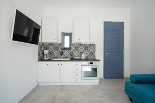 Traditional White House2 - Prodromos Paros - 3