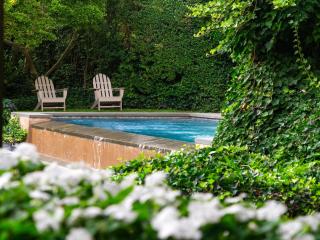 The Baker House 1650 - 7