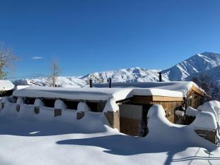 Refugio La Leona by Nuna Andes - 6