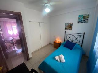 Apto. Cailla, playa de la Cachucha. WiFi, A/C - 5