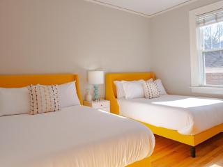Cola's Hideaway Pool House with optional Heated Pool & Resort-Style Outdoor Oasis - Columbia - 2