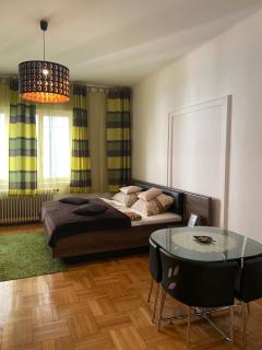Come & Stay Apartments and rooms City Center - Budapest - 0