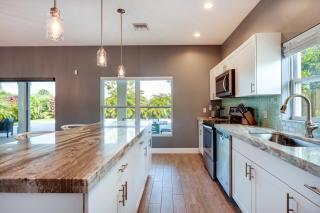 Florida Gem Saltwater Pool By Beaches and Kayaking! - Jensen Beach - 2