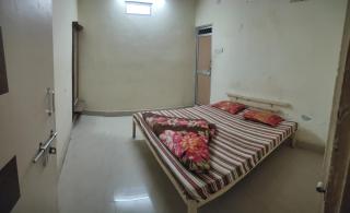 Tiwari Dharamshala Guest House - Ujjain - 0