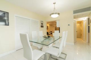 The Tides apartment Go Holiday Home 5th floor - Hollywood - 2