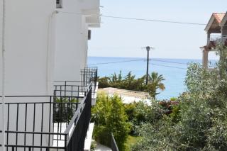 Mirto Beach Hotel & Restaurant - Paralia Vrachou - 9