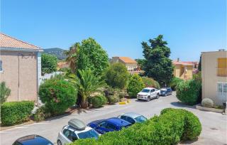 Awesome Apartment In Carqueiranne - 1