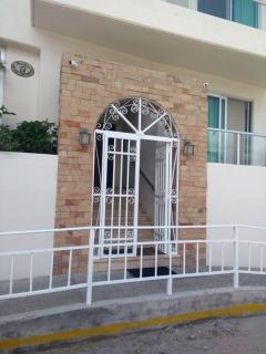 Oceanfront, 1 bedroom, parking, level 1 - 1