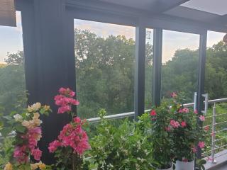 Cozy room with a beautiful garden view - 7