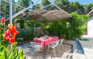 Holiday Home Jelsa Vitarnja - 2