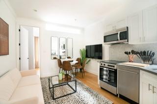 1290-16 New Renovated 2 Bedrooms in UES - New York - 0