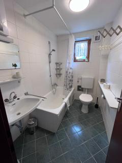 Kaprun Mountain Studio near Ski Bus - Walk Everywhere - Central Location - 2