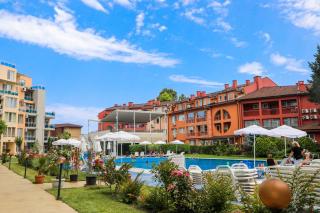 Luxury First Line apartment with pool and sea view in complex Oazis - Ravda - 0