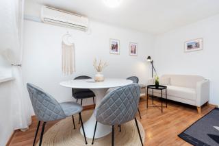 House Elisabeth - a charming old town property - 8