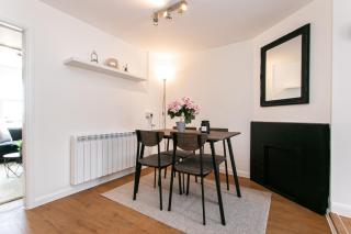 Mill Dam Lake House - Saint Osyth - 1