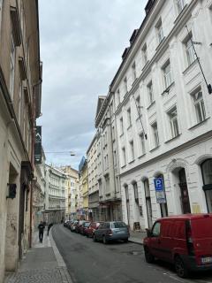 PARTY HOUSE PRAGUE - Apartments Ve Smečkách 18, CITY CENTER!! - Prag - 0