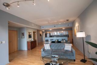 Luxury Condo in Downtown Champaign - Champaign - 4