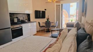 Perea Luxury 20 miters from Sea in DOWNTOWN of Perea - 1