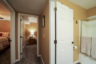Aspen Glow Lodge ~ Luxury Cabin in Duck Creek - Duck Creek Village - 3