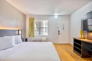 Studio 6 Extended Stay - San Antonio, TX - Six Flags - 9