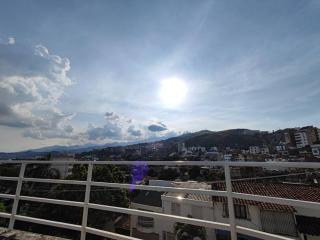 Design Studio Apartment with balcony and view in central and quiet area - 3