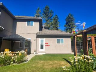 1 BDRM 1 BTH Suite Private Entry - 7