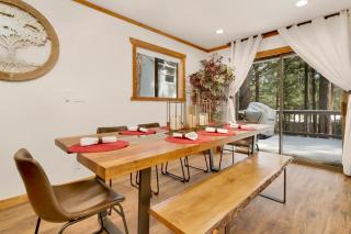 Elmwood Place- Hot Tub- Packed Game Room - 7