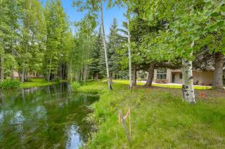 Lane Ranch Chateau - 7