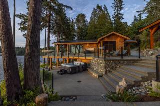 Kingfisher Manor - Sooke - 8